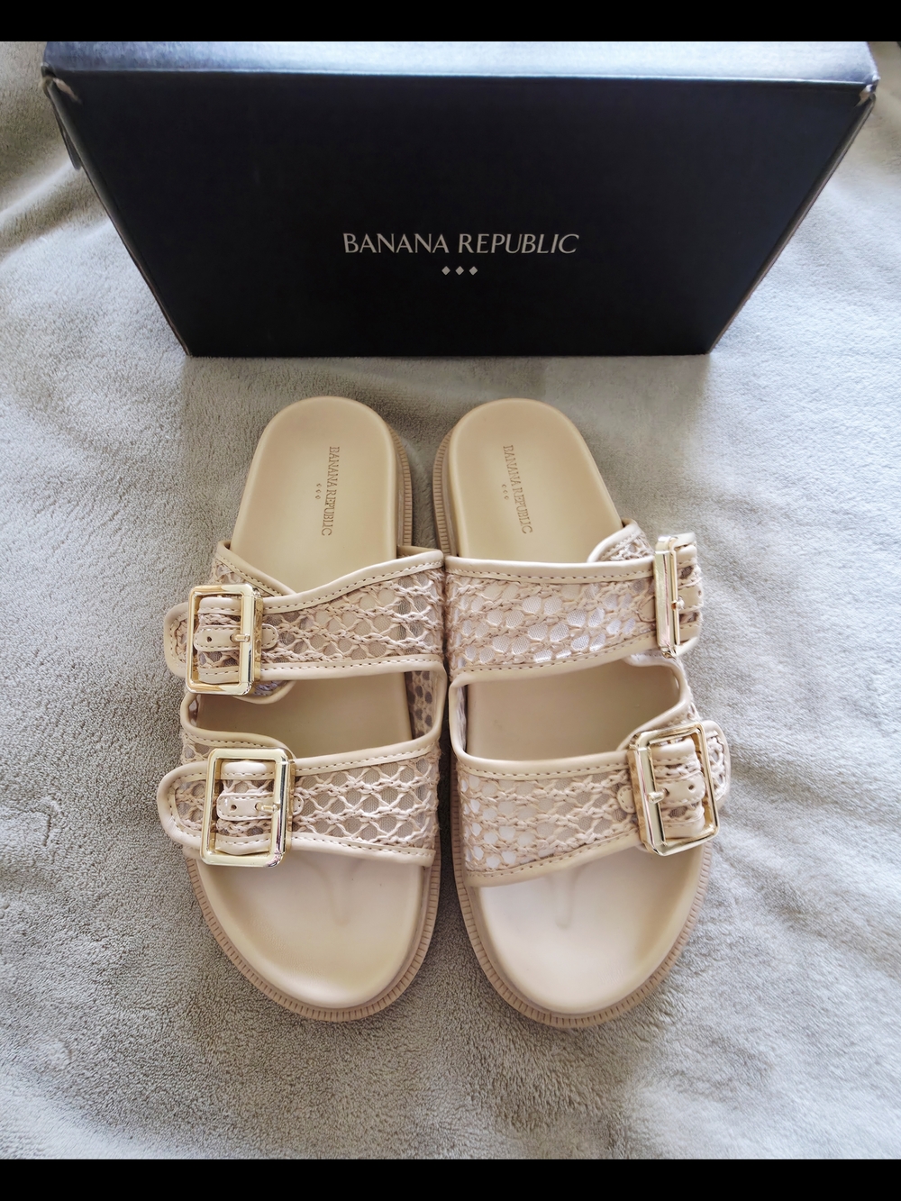 Banana Republic Women's Cream Crochet Slide Sandals